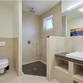 2 bedroom villa with pool, Orasac near Dubrovnik, sleeps 4